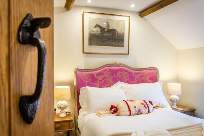 2 bed Detached to rent Image 5