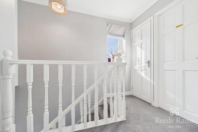 3 bed Semi-Detached for sale Image 8