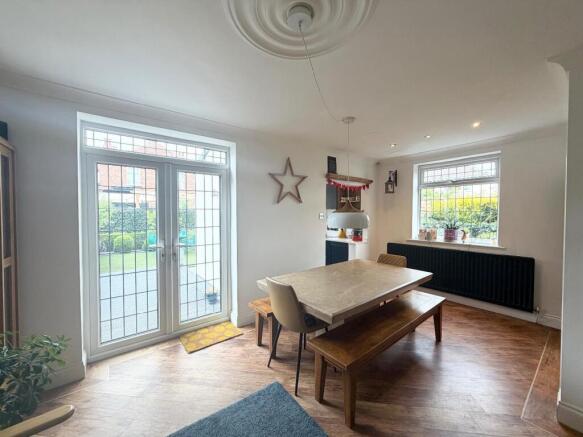 3 bed Semi-Detached for sale Image 5