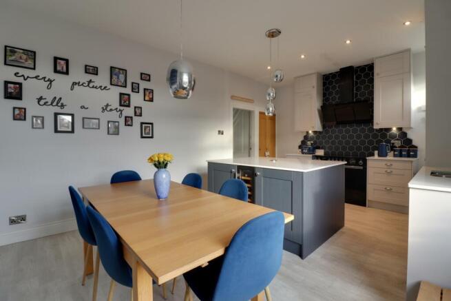 Kitchen diner