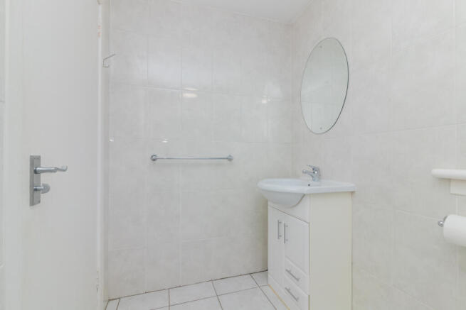 2a cross road Paisley-31