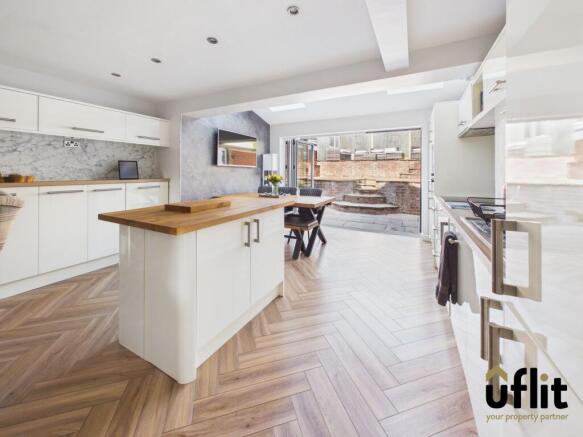 3 bed Detached for sale Image 11