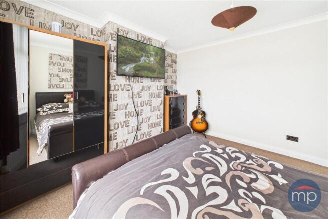 3 bed House for sale Image 11
