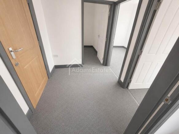 11 bed Flat for sale Image 4