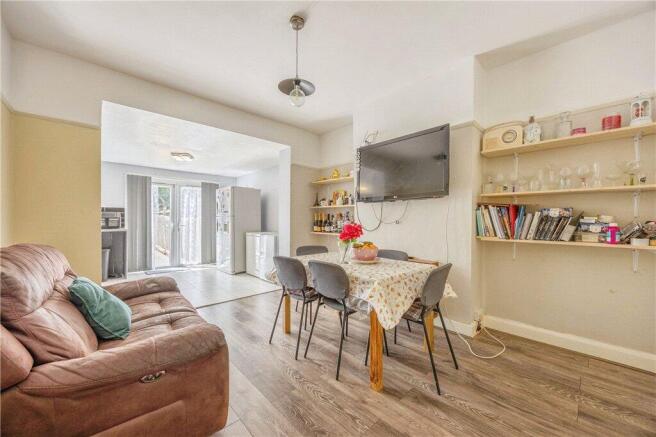 Pentlands Close, Mitcham, CR4 photo 4