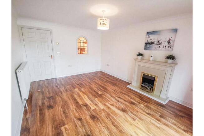 Lounge/Dining Room