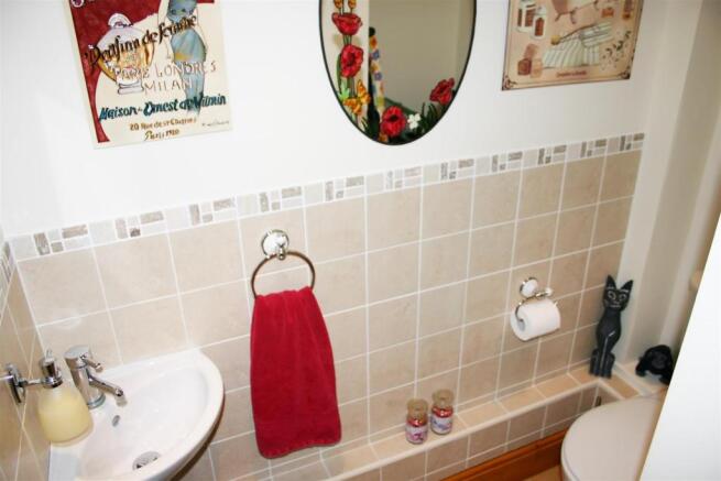 CLOAKS/WC