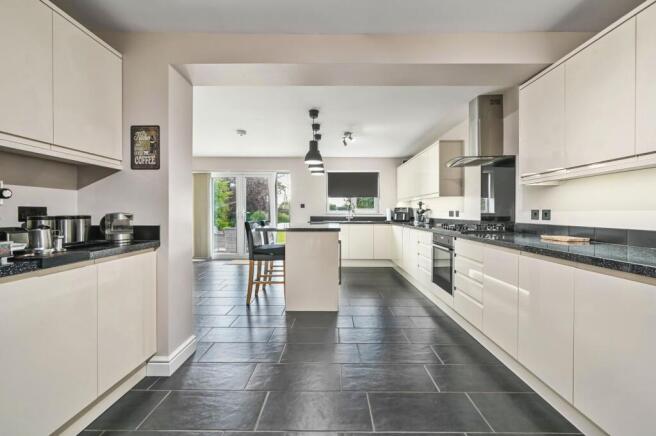 Kitchen / Dining