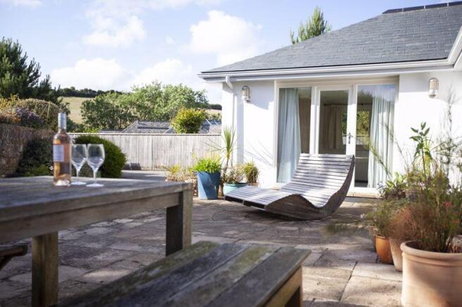 SUN TERRACE