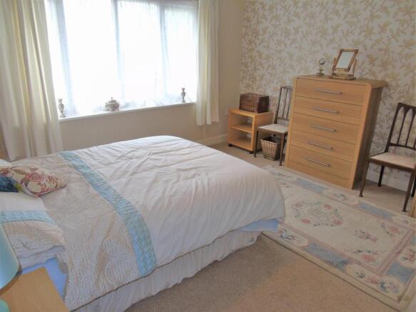 Bed1.JPG