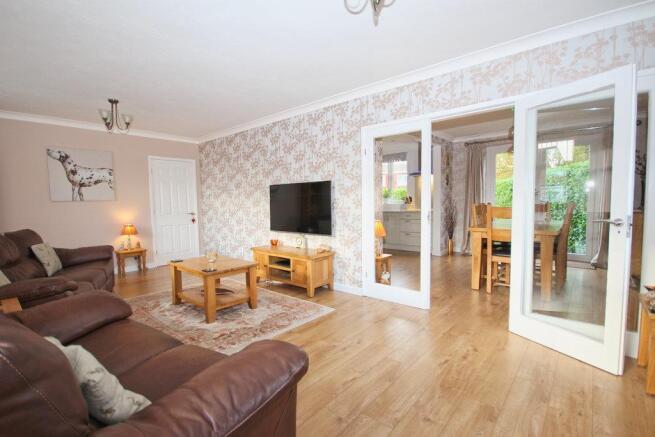 5 SWANLAND CLOSE COTTINGHAM (11)_lzn.jpg