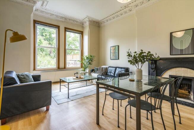 Living Room / Diner