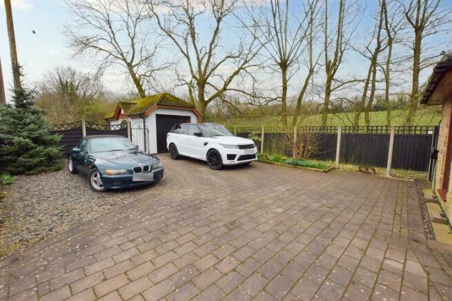 Detached Garage