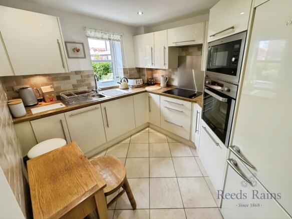 High Street, Wolstanton, Newcastle, Staffordshire, ST5 photo 4
