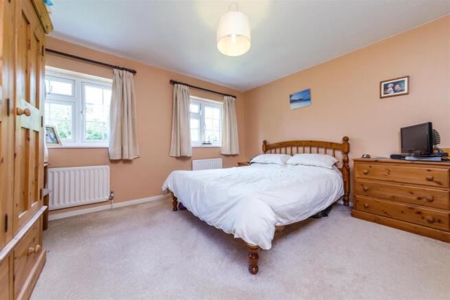 15 Gorst Close (8 of 23).jpg