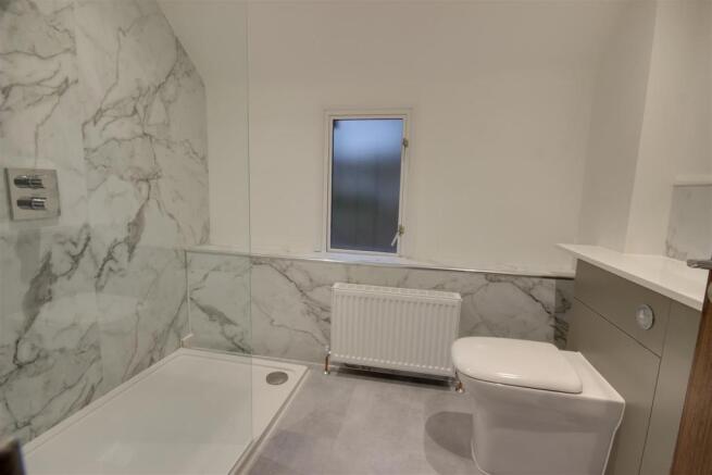 ENSUITE SHOWER ROOM