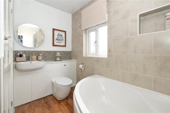 3 bed Semi-Detached for sale Image 8