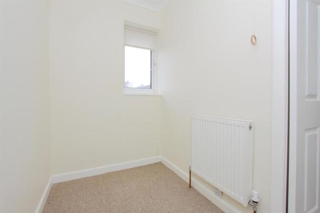 11 lees close ph16.JPG