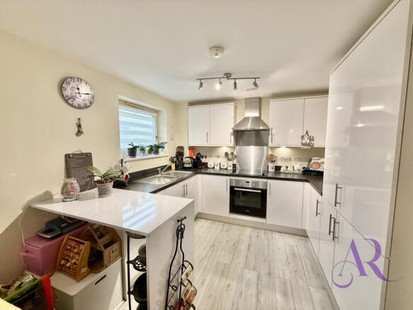 047bb49f-776b-40f4-b5b6-986a40ba1e93