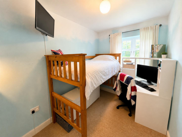 4 bed Town House for sale Image 9