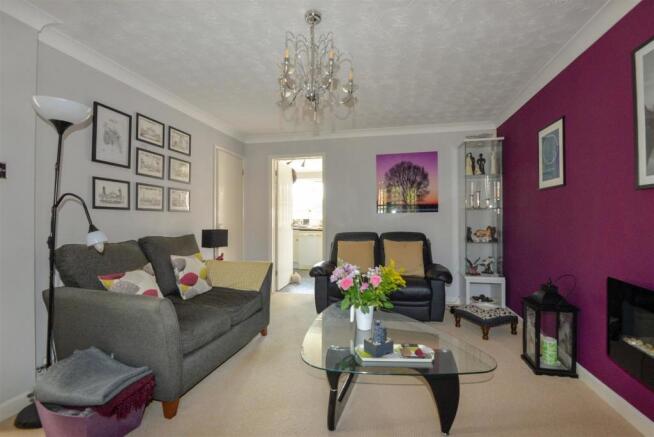 Living Room 2.jpg