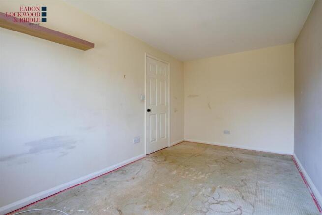 2 bed Semi-Detached for sale Image 10