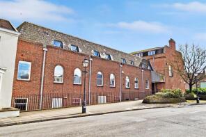 Flat 3, General Gordon House, St Georges Place, Taunton TA1 4BP