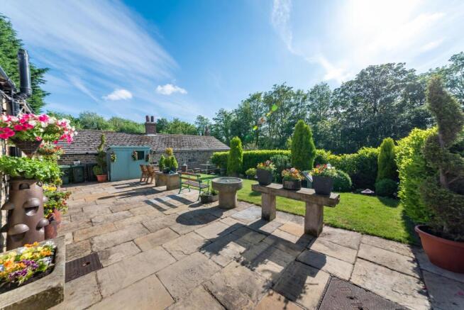2 bed Semi-Detached Bungalow for sale Image 3