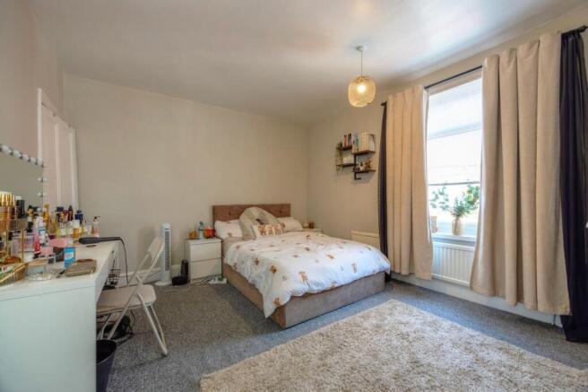 3 bed Terraced for sale Image 7