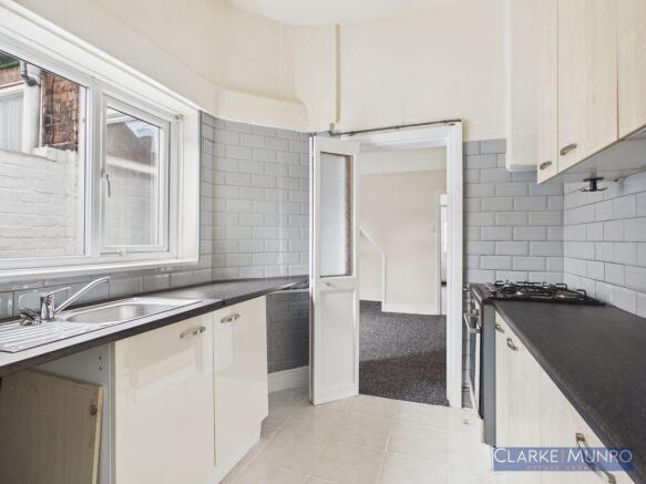 2 bed Terraced for sale Image 11