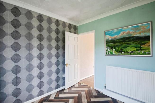 3 bed Semi-Detached for sale Image 7