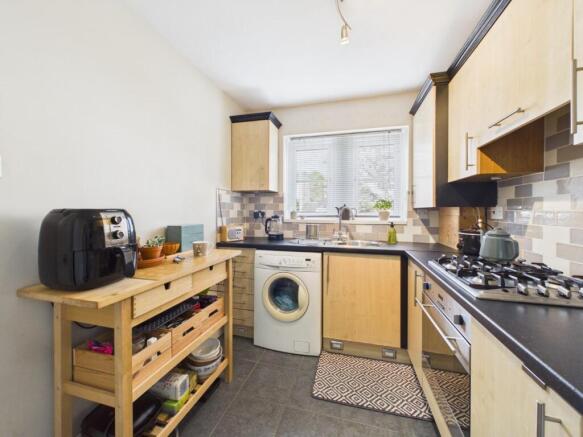 2 bed Town House for sale Image 7