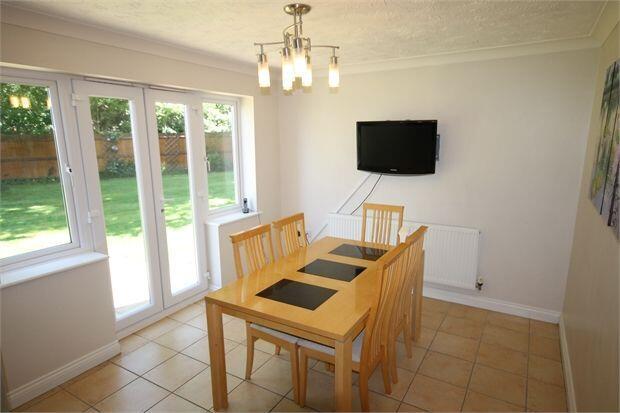 Dining kitchen