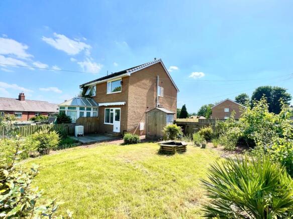 2 bed Terraced for sale in huddersfield