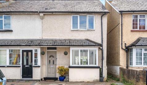 Alexandra Road, Addlestone, Surrey, KT15