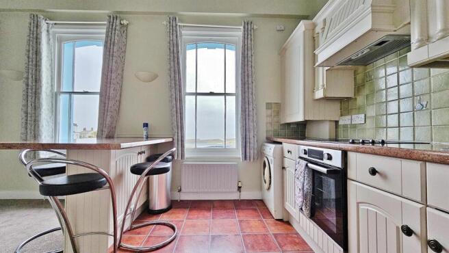 Lounge/Kitchen