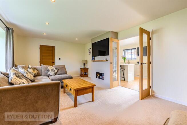 3 bed Bungalow for sale Image 7