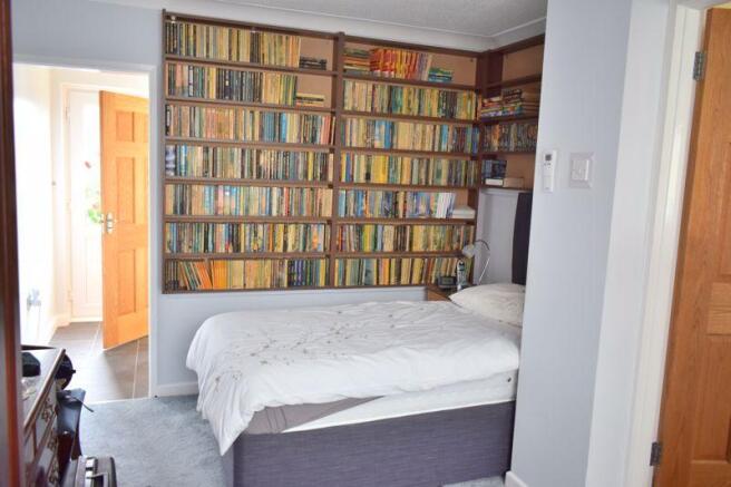 Photo 10