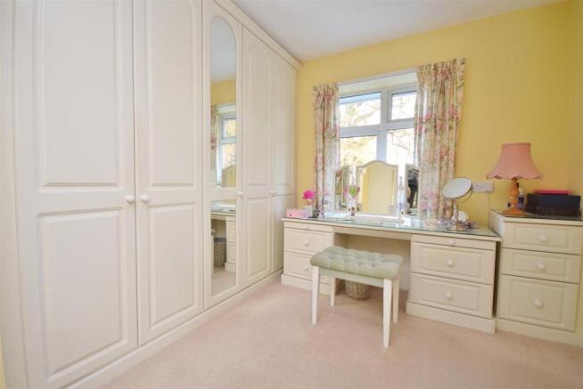 DRESSING AREA