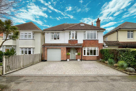 Sunnylands Avenue, Hengistbury Head