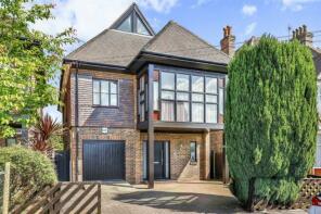 6, Holly Park Gardens, Finchley, London N3 3NJ