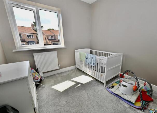 3 bed Semi-Detached for sale Image 10