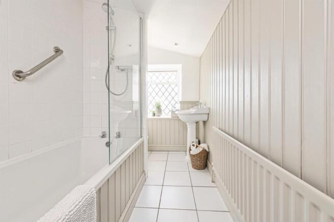 4 bed Character Property for sale Image 9