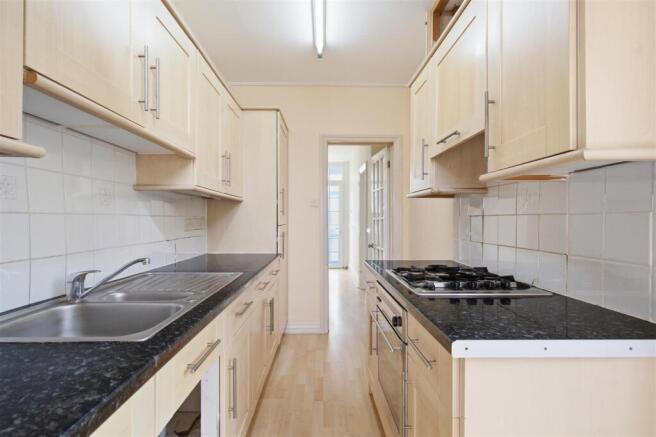 3 bed Terraced for sale Image 10