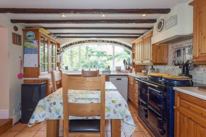BREAKFAST KITCHEN