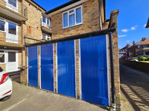 1 bed Flat for sale Image 10