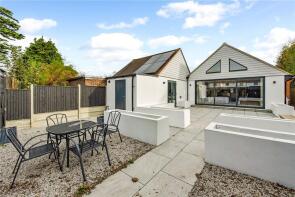 5, Holmwood Close, Chichester PO20 8AR