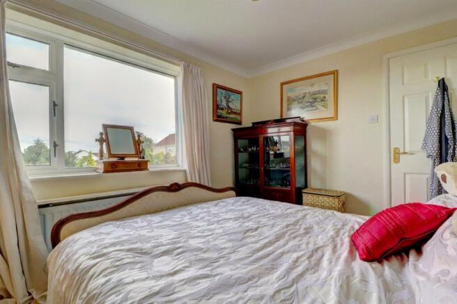 Bedroom 2 .3.jpg