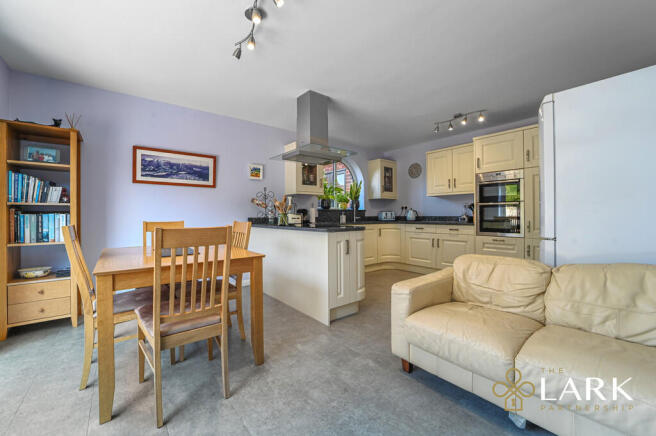 HT-LARK-StAlbans-...