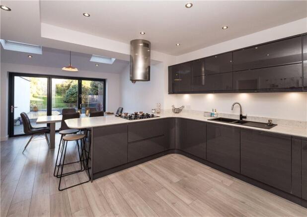 Kitchen/Dining